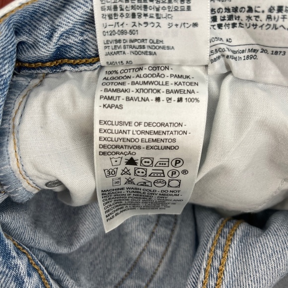 Levi's | Wedgie Straight High Waist Jeans - Picture 13 of 16